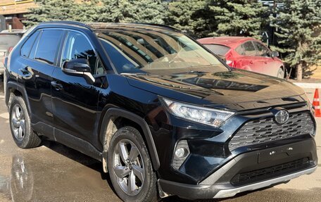 Toyota RAV4, 2020 год, 2 900 000 рублей, 2 фотография