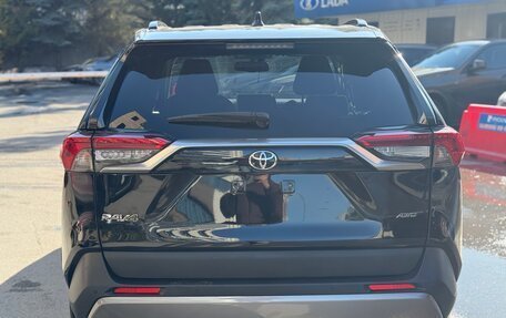 Toyota RAV4, 2020 год, 2 900 000 рублей, 5 фотография