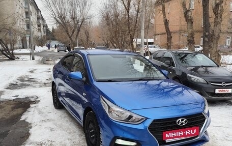 Hyundai Solaris II рестайлинг, 2018 год, 1 400 000 рублей, 3 фотография
