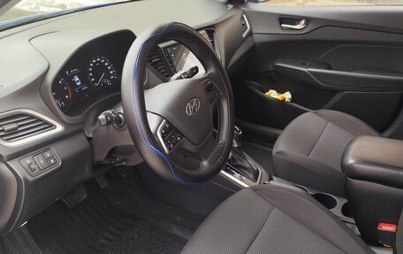 Hyundai Solaris II рестайлинг, 2018 год, 1 400 000 рублей, 4 фотография