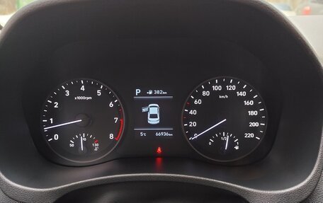 Hyundai Solaris II рестайлинг, 2018 год, 1 400 000 рублей, 13 фотография