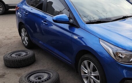 Hyundai Solaris II рестайлинг, 2018 год, 1 400 000 рублей, 15 фотография