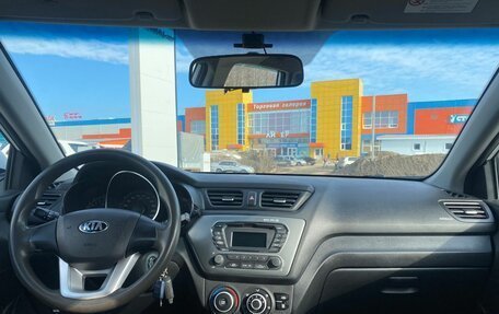 KIA Rio III рестайлинг, 2013 год, 900 000 рублей, 24 фотография