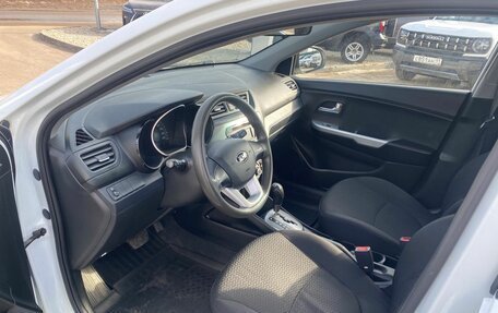 KIA Rio III рестайлинг, 2013 год, 900 000 рублей, 16 фотография