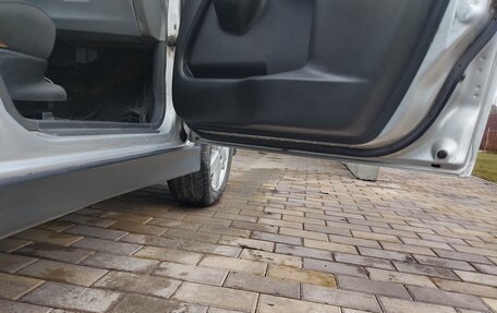 Suzuki Ignis II (HR), 2005 год, 330 000 рублей, 12 фотография