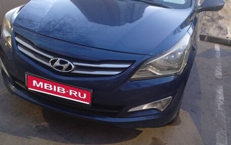 Hyundai Solaris II рестайлинг, 2016 год, 900 000 рублей, 2 фотография