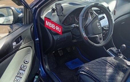 Hyundai Solaris II рестайлинг, 2016 год, 900 000 рублей, 14 фотография