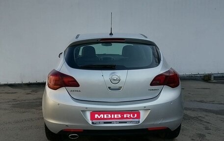 Opel Astra J, 2011 год, 720 000 рублей, 6 фотография