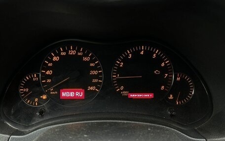 Toyota Avensis III рестайлинг, 2004 год, 590 000 рублей, 9 фотография