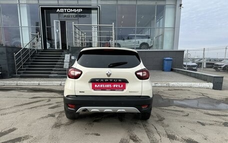 Renault Kaptur I рестайлинг, 2019 год, 1 830 000 рублей, 6 фотография