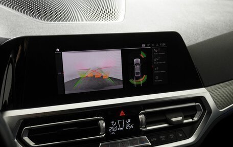 BMW 3 серия, 2021 год, 4 460 000 рублей, 24 фотография