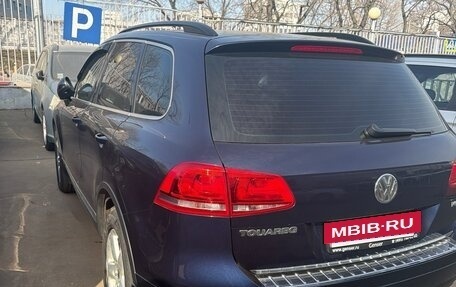 Volkswagen Touareg III, 2011 год, 2 500 000 рублей, 10 фотография