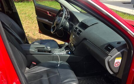 Mercedes-Benz C-Класс, 2008 год, 1 300 000 рублей, 6 фотография