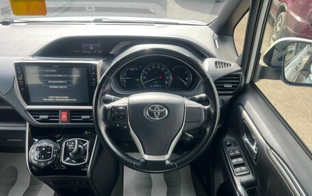 Toyota Esquire I, 2015 год, 1 849 000 рублей, 22 фотография