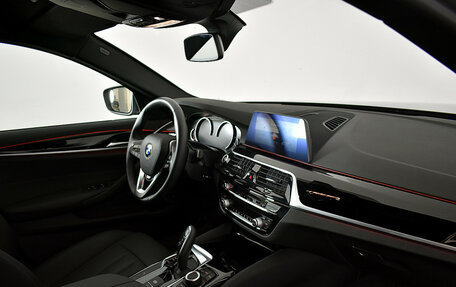 BMW 5 серия, 2019 год, 3 100 000 рублей, 6 фотография