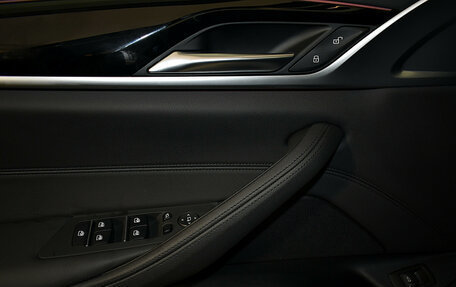 BMW 5 серия, 2019 год, 3 100 000 рублей, 11 фотография