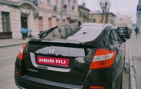Honda Crosstour I рестайлинг, 2014 год, 2 100 000 рублей, 1 фотография