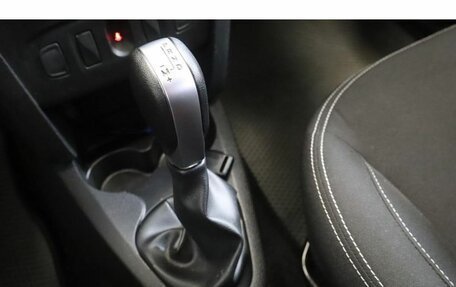 Renault Logan II, 2021 год, 1 285 000 рублей, 12 фотография