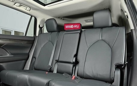 Toyota Highlander, 2026 год, 5 750 000 рублей, 21 фотография