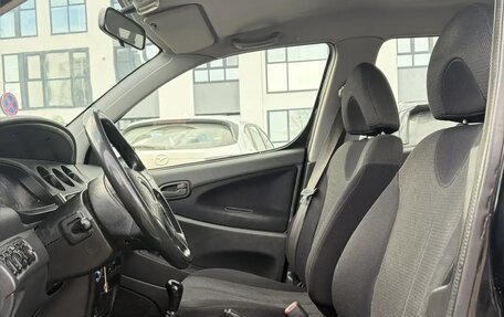 Daihatsu YRV I, 2002 год, 299 000 рублей, 10 фотография