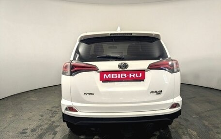 Toyota RAV4, 2017 год, 2 350 000 рублей, 5 фотография