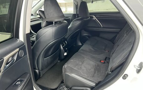 Lexus RX IV рестайлинг, 2018 год, 3 560 000 рублей, 8 фотография