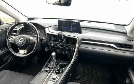 Lexus RX IV рестайлинг, 2018 год, 3 560 000 рублей, 16 фотография