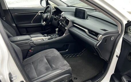 Lexus RX IV рестайлинг, 2018 год, 3 560 000 рублей, 14 фотография