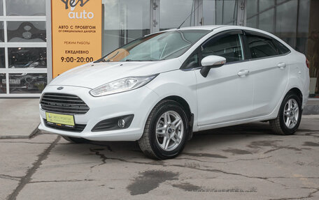Ford Fiesta, 2015 год, 828 000 рублей, 2 фотография