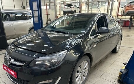 Opel Astra J, 2014 год, 890 000 рублей, 1 фотография