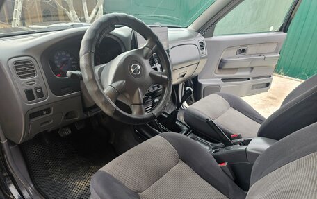 Nissan NP300, 2008 год, 1 500 000 рублей, 14 фотография