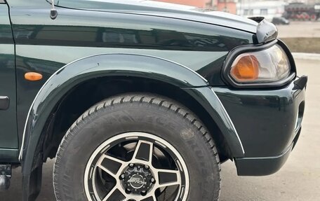 Mitsubishi Pajero Sport II рестайлинг, 2002 год, 690 000 рублей, 10 фотография