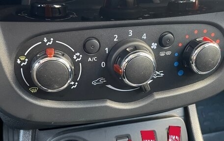 Renault Duster I рестайлинг, 2017 год, 1 550 000 рублей, 22 фотография