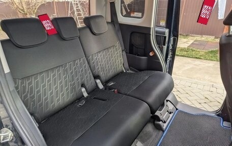 Toyota Roomy I, 2018 год, 1 175 000 рублей, 6 фотография