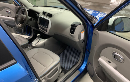 KIA Soul EV I, 2017 год, 1 600 000 рублей, 6 фотография