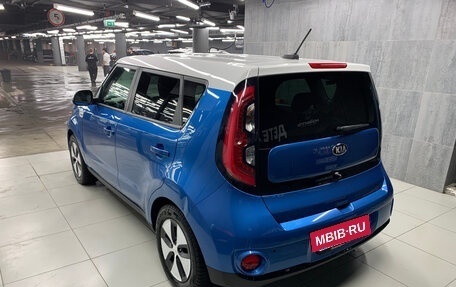 KIA Soul EV I, 2017 год, 1 600 000 рублей, 4 фотография