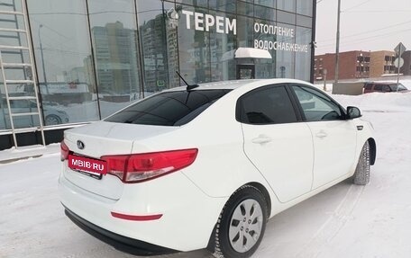 KIA Rio III рестайлинг, 2017 год, 990 000 рублей, 4 фотография