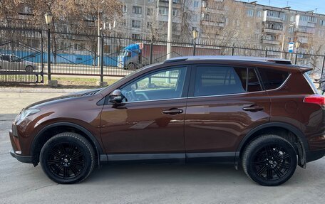 Toyota RAV4, 2017 год, 2 289 000 рублей, 5 фотография