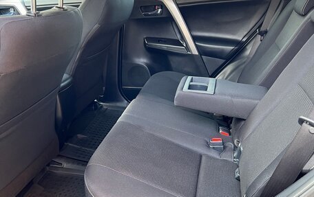 Toyota RAV4, 2017 год, 2 289 000 рублей, 11 фотография