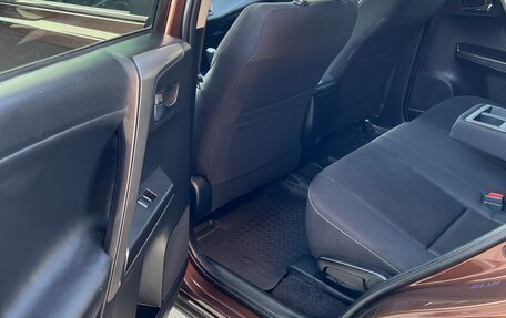 Toyota RAV4, 2017 год, 2 289 000 рублей, 10 фотография