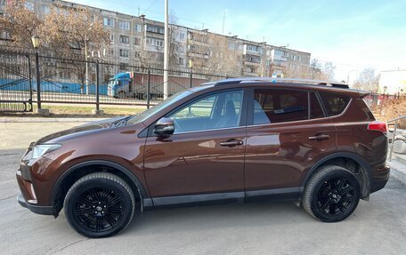 Toyota RAV4, 2017 год, 2 289 000 рублей, 25 фотография