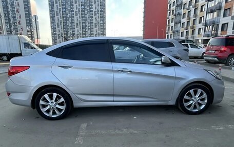 Hyundai Solaris II рестайлинг, 2011 год, 699 000 рублей, 4 фотография