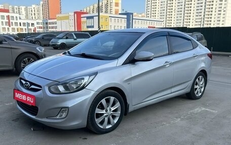 Hyundai Solaris II рестайлинг, 2011 год, 699 000 рублей, 9 фотография
