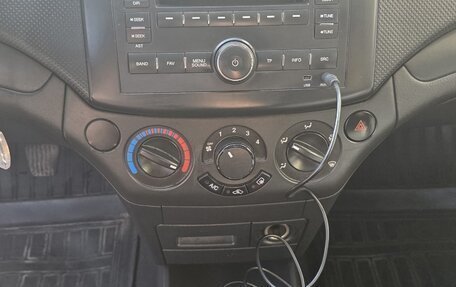 Chevrolet Aveo III, 2011 год, 235 000 рублей, 11 фотография