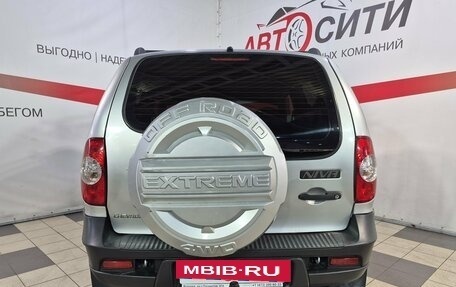 Chevrolet Niva I рестайлинг, 2010 год, 559 000 рублей, 6 фотография