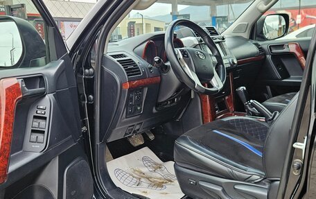 Toyota Land Cruiser Prado 150 рестайлинг 2, 2015 год, 3 250 000 рублей, 13 фотография
