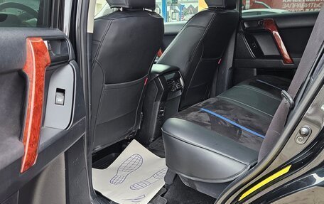 Toyota Land Cruiser Prado 150 рестайлинг 2, 2015 год, 3 250 000 рублей, 14 фотография