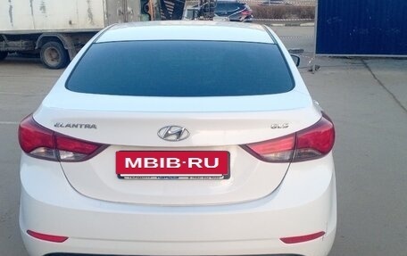Hyundai Elantra V, 2014 год, 1 000 000 рублей, 5 фотография