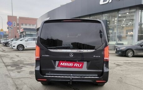 Mercedes-Benz V-Класс, 2019 год, 5 250 000 рублей, 5 фотография