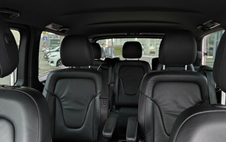 Mercedes-Benz V-Класс, 2019 год, 5 250 000 рублей, 19 фотография